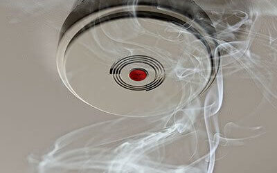 How to Know When Your Smoke Detector Needs Replacing